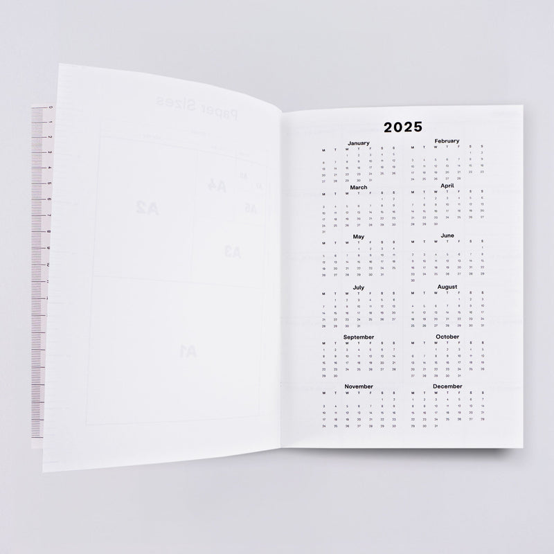 The Completist Ginger 2025 Weekly Planner